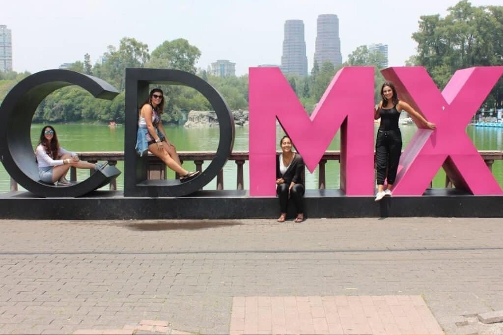 CDMX, backpacking mexico travel guide