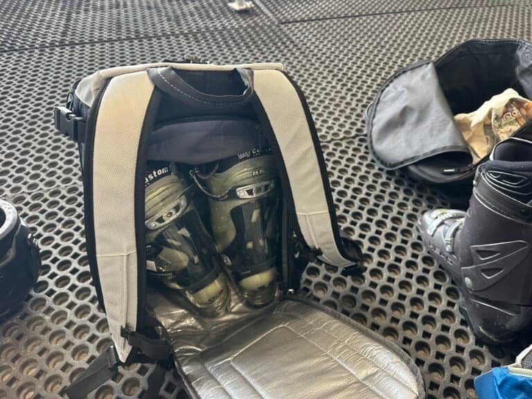 Ski boots in Unigear bag